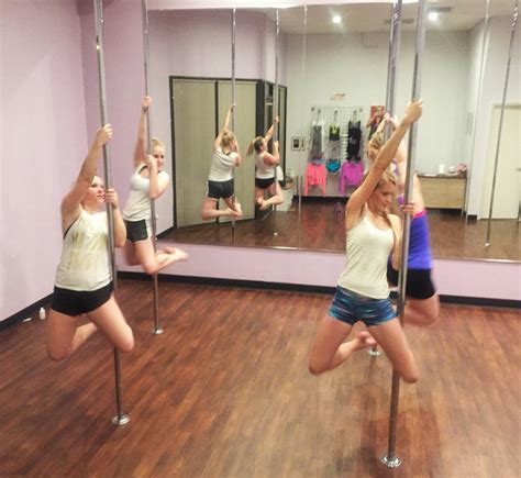 It is a 60 min class that includes a warmup, aerial workout practicing locks and climbing techniques, development of tricks and positions in the fabric, and stretching. . Pole exercise classes near me